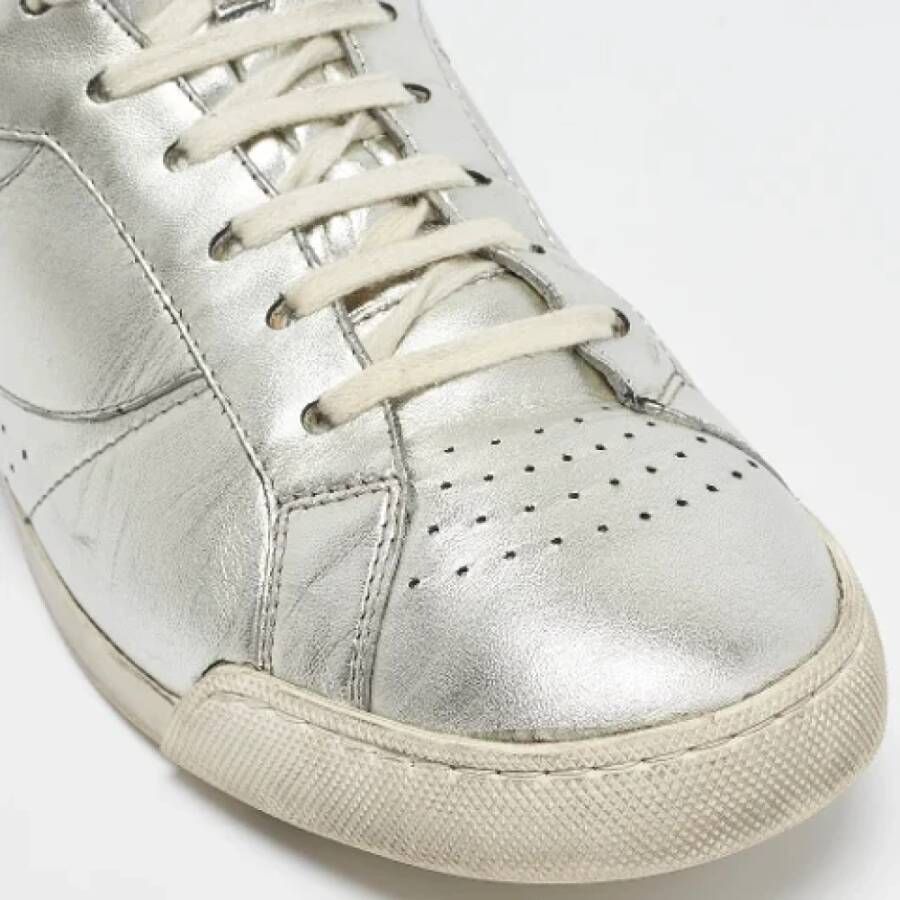 Yves Saint Laurent Vintage Pre-owned Leather sneakers Gray Heren