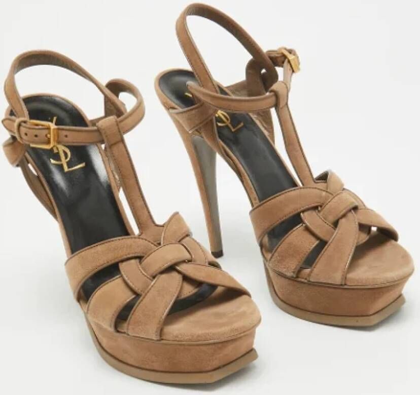 Yves Saint Laurent Vintage Pre-owned Suede sandals Brown Dames