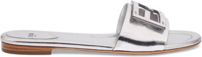 Fendi Champagne Metallic Leren Slides met FF Motief Gray Dames