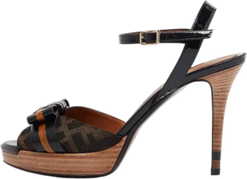 Fendi Vintage Pre-owned Canvas sandals Brown Dames