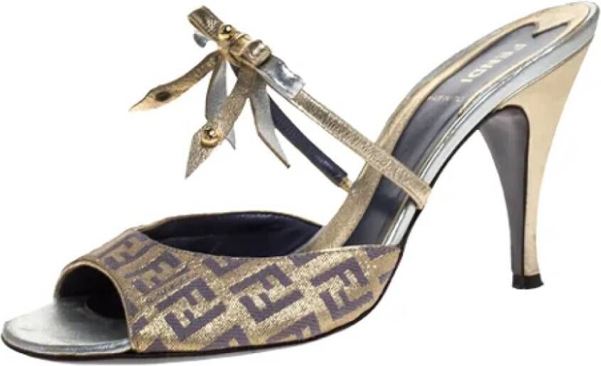 Fendi Vintage Pre-owned Canvas sandals Gray Dames