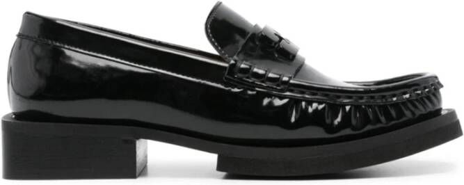 Ganni Zwarte platte schoenen met lakafwerking Black Dames