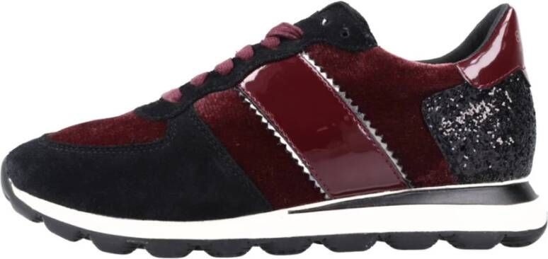 Geox Stijlvolle Casual Sneakers voor Vrouwen Red Dames