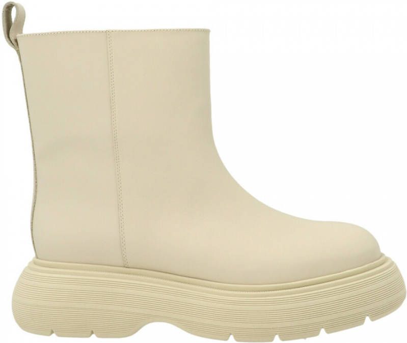 gia boots white