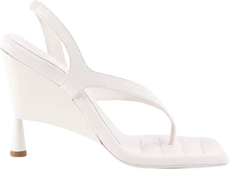 Gia Borghini Stijlvolle Beige Leren Sandalen White Dames