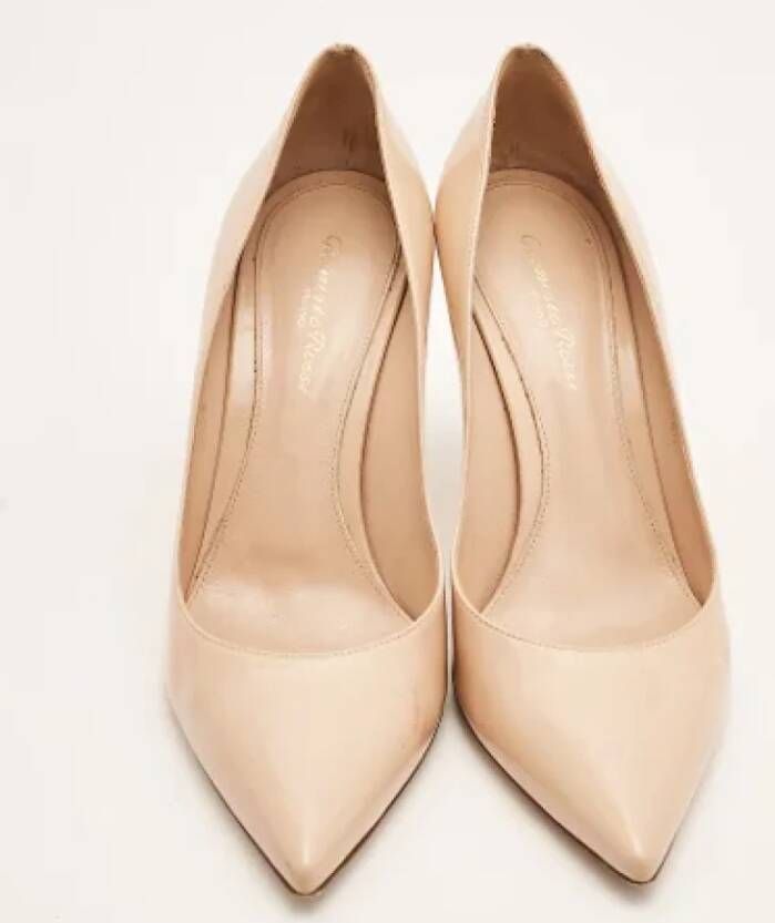 Gianvito Rossi Pre-owned Fabric heels Beige Dames