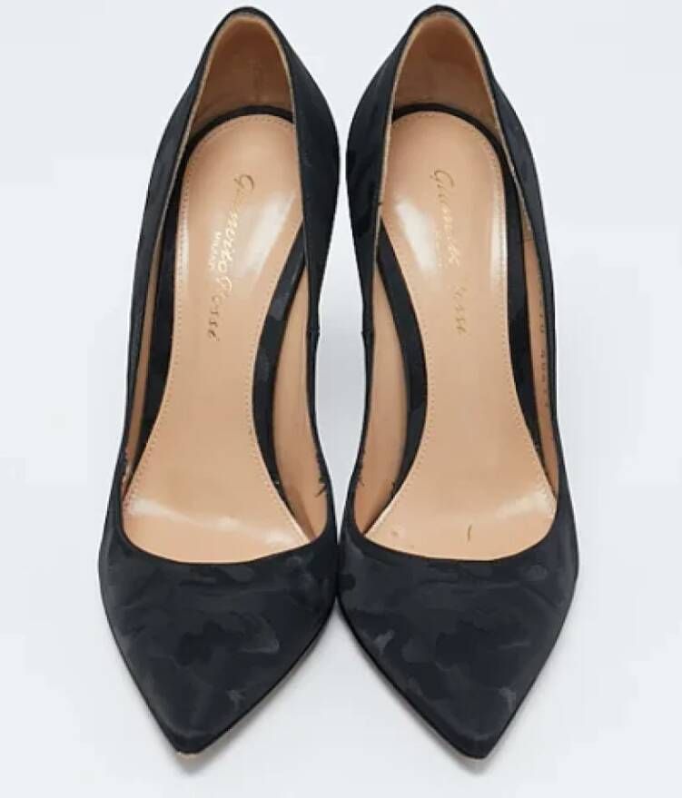 Gianvito Rossi Pre-owned Fabric heels Black Dames