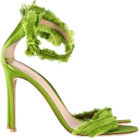 Gianvito Rossi Pre-owned Fabric heels Green Dames