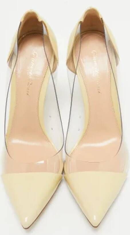 Gianvito Rossi Pre-owned Leather heels Beige Dames