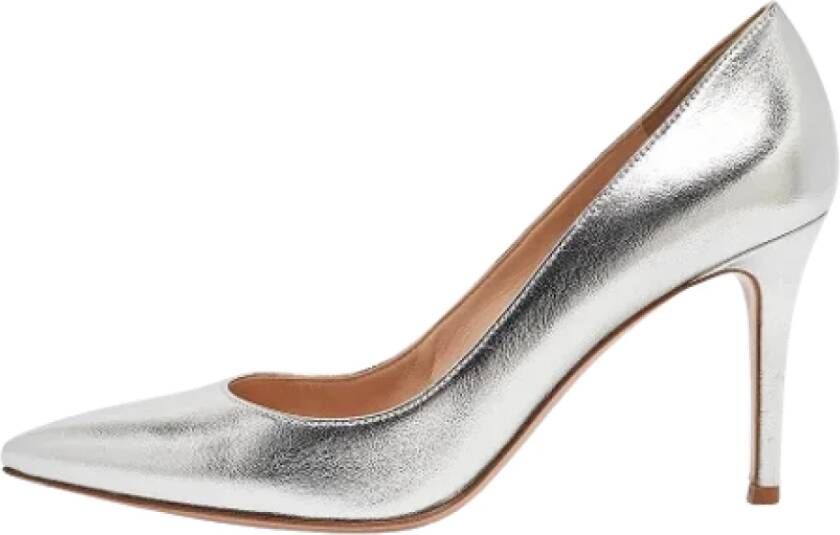 Gianvito Rossi Pre-owned Leather heels Gray Dames