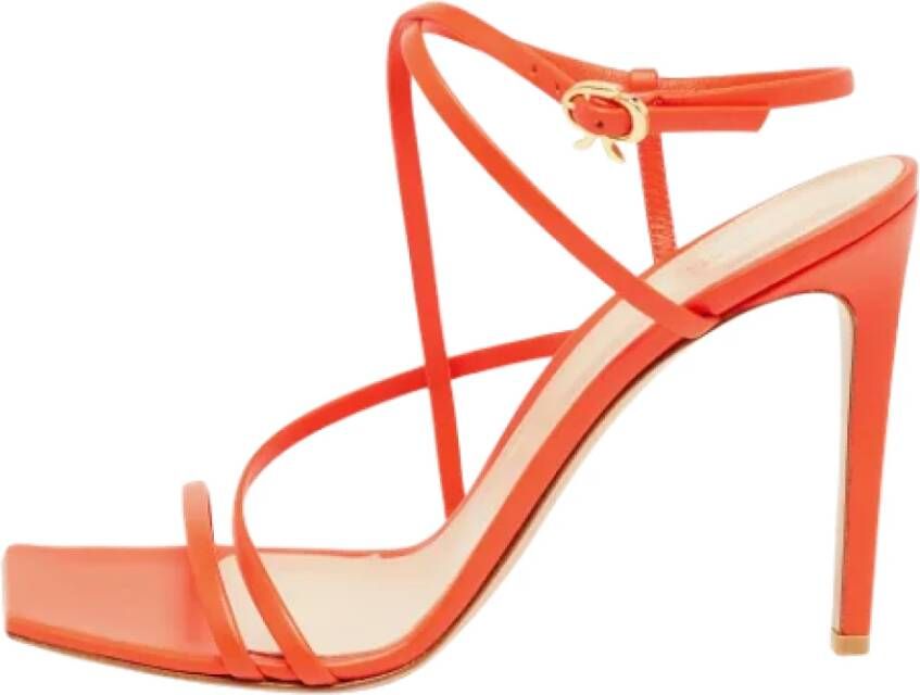 Gianvito Rossi Pre-owned Leather sandals Orange Dames