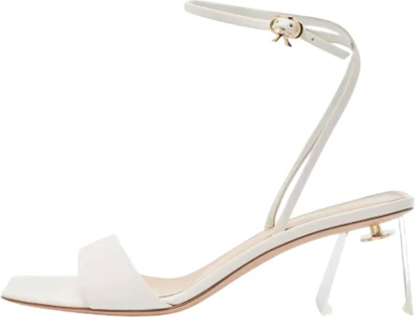 Gianvito Rossi Pre-owned Leather sandals White Dames