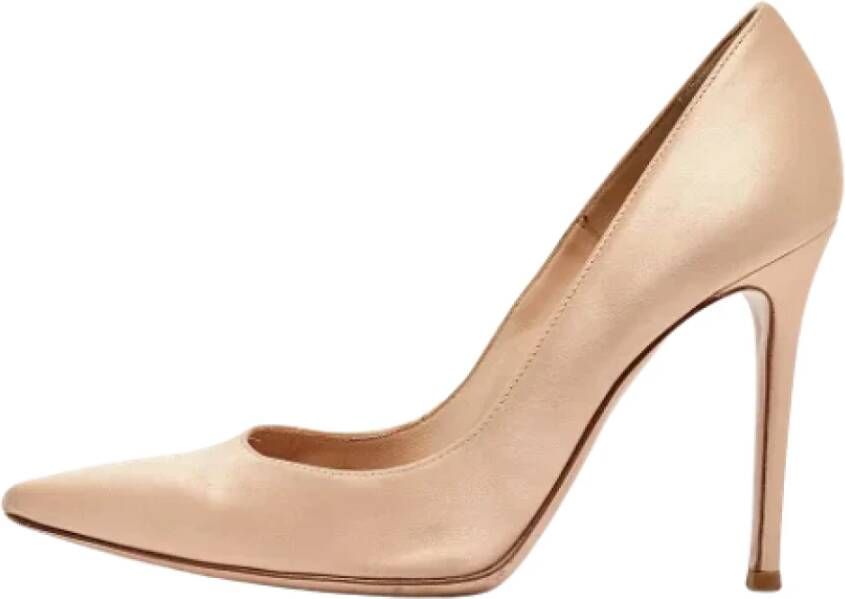 Gianvito Rossi Pre-owned Satin heels Beige Dames