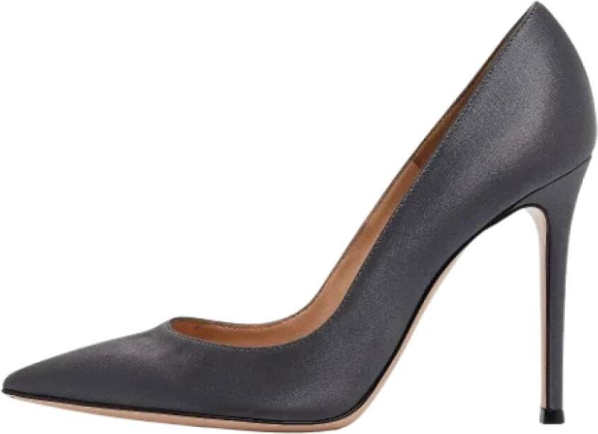 Gianvito Rossi Pre-owned Satin heels Gray Dames