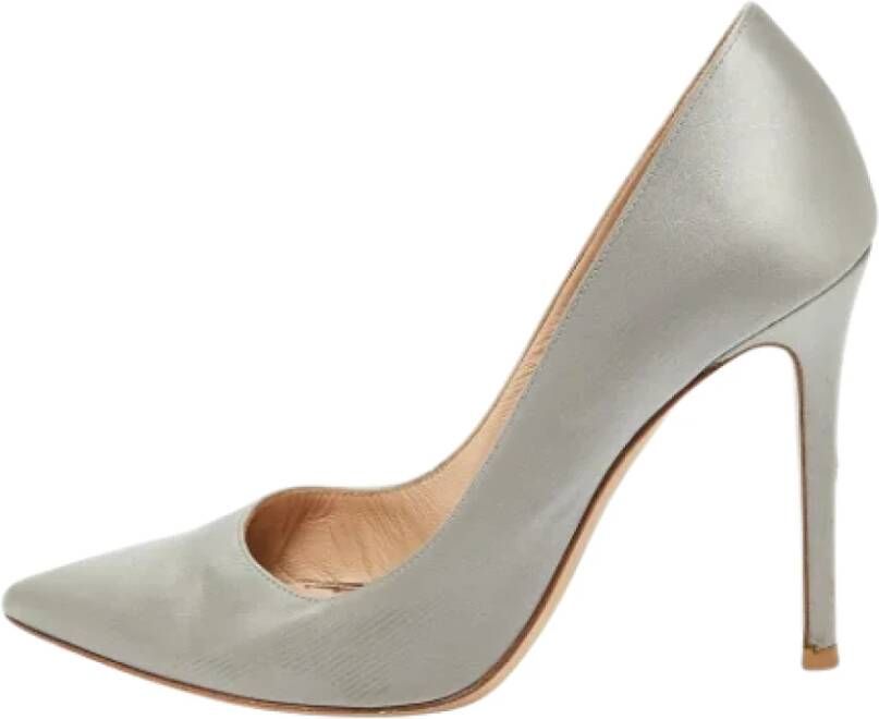 Gianvito Rossi Pre-owned Satin heels Gray Dames