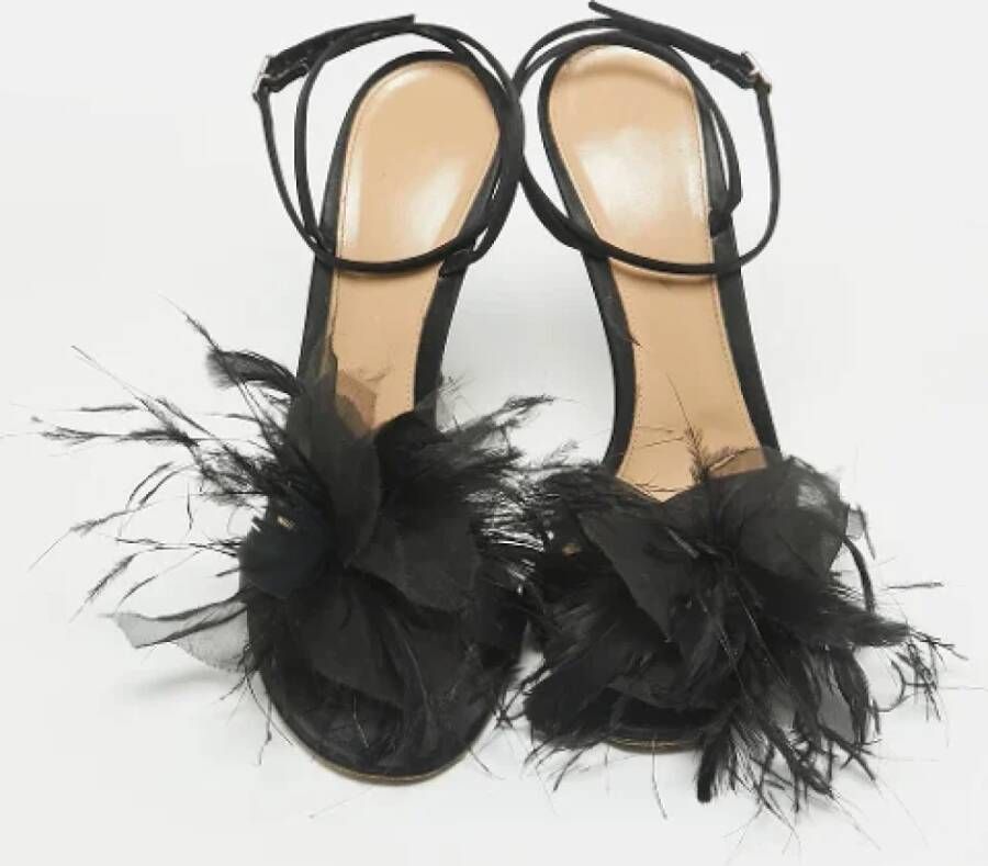 Gianvito Rossi Pre-owned Satin sandals Black Dames