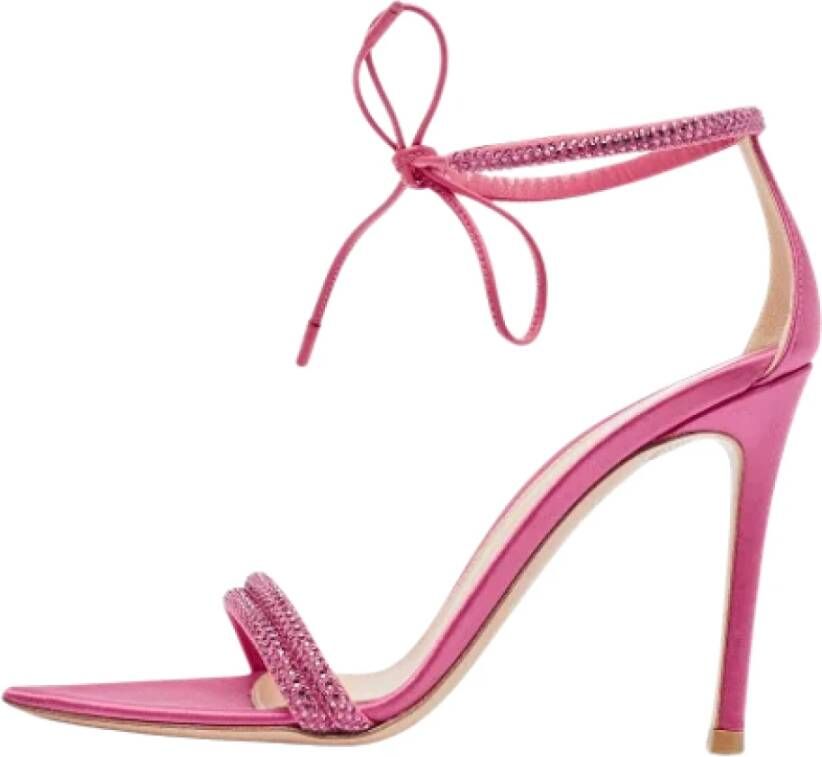 Gianvito Rossi Pre-owned Satin sandals Pink Dames