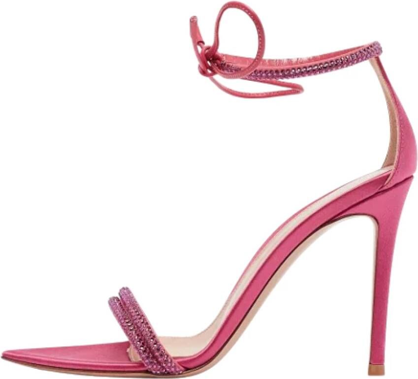 Gianvito Rossi Pre-owned Satin sandals Pink Dames