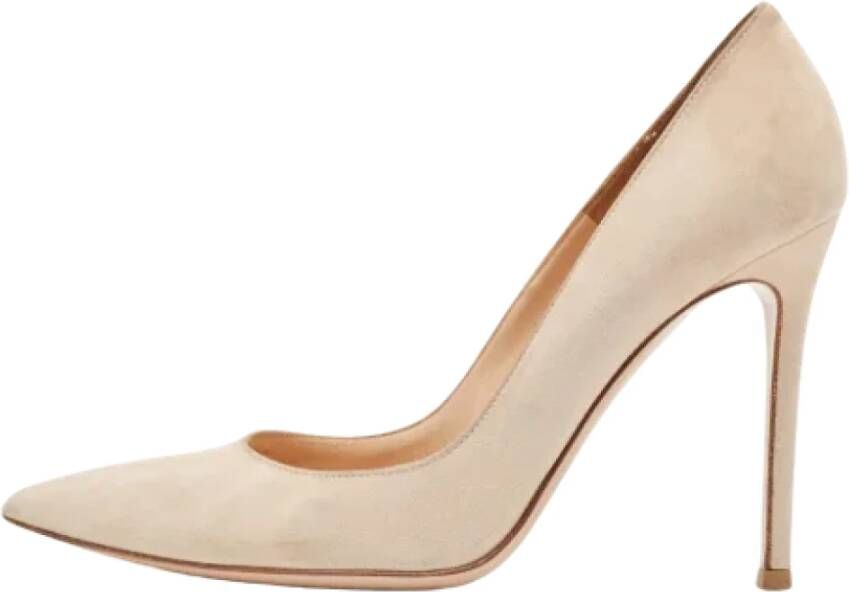 Gianvito Rossi Pre-owned Suede heels Beige Dames