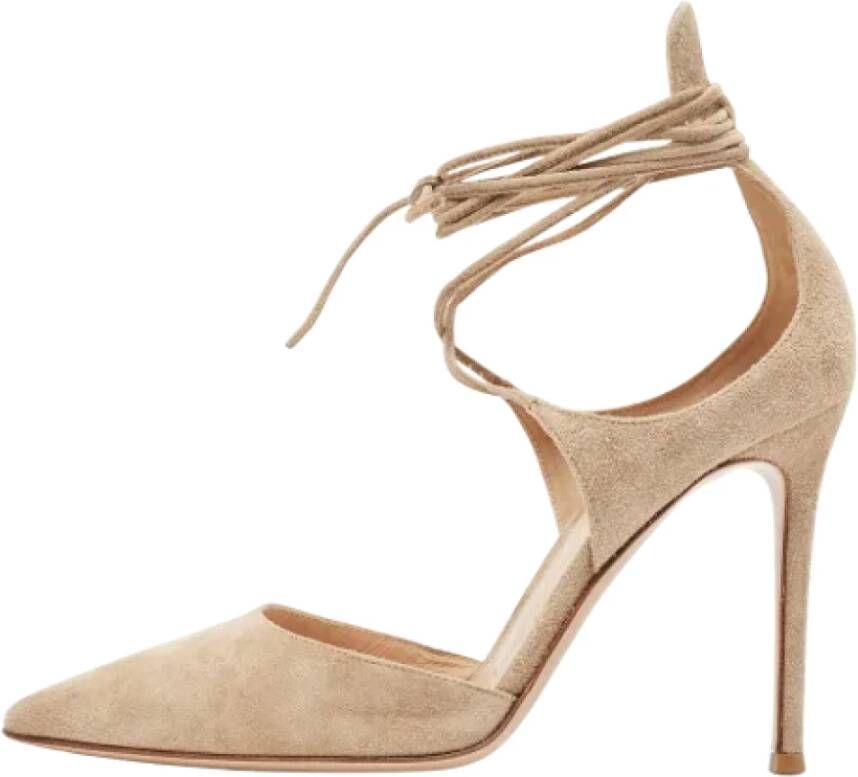 Gianvito Rossi Pre-owned Suede heels Beige Dames