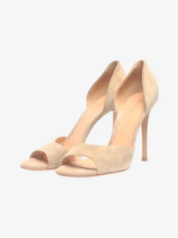 Gianvito Rossi Pre-owned Suede heels Beige Dames