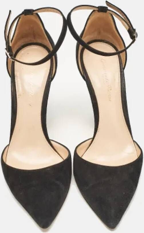 Gianvito Rossi Pre-owned Suede heels Black Dames