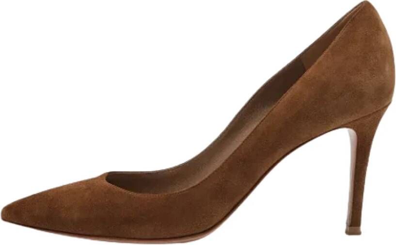 Gianvito Rossi Pre-owned Suede heels Brown Dames