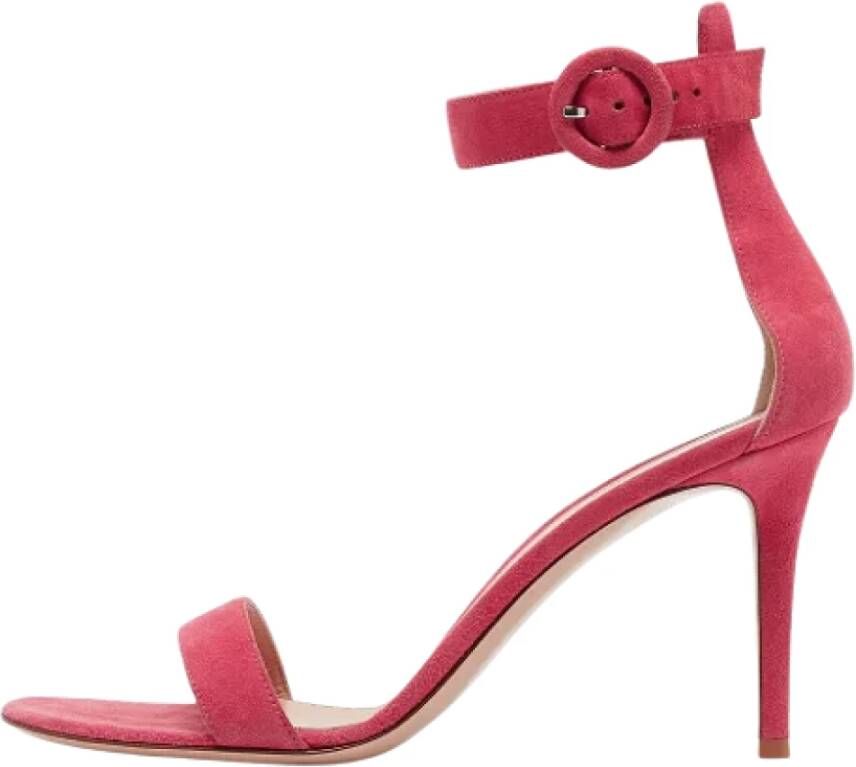 Gianvito Rossi Pre-owned Suede sandals Pink Dames