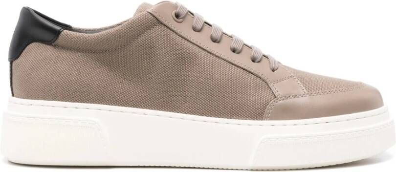 Giorgio Armani Elegante Zwarte Sneakers van Katoen Vlas Beige Heren