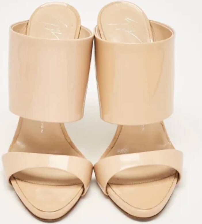 Giuseppe Zanotti Pre-owned Fabric sandals Beige Dames