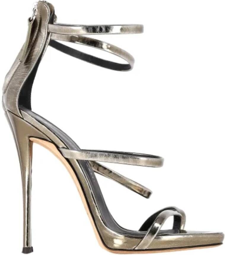 Giuseppe Zanotti Pre-owned Leather heels Gray Dames