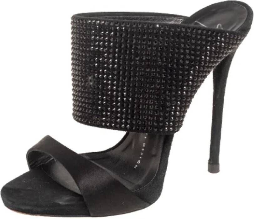 Giuseppe Zanotti Pre-owned Satin sandals Black Dames