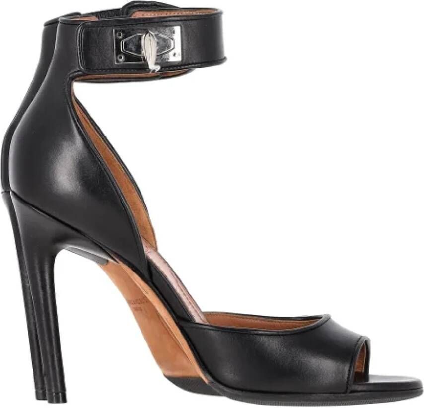 Givenchy Pre-owned Leather heels Black Dames