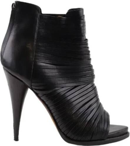 Givenchy Pre-owned Leather heels Black Dames