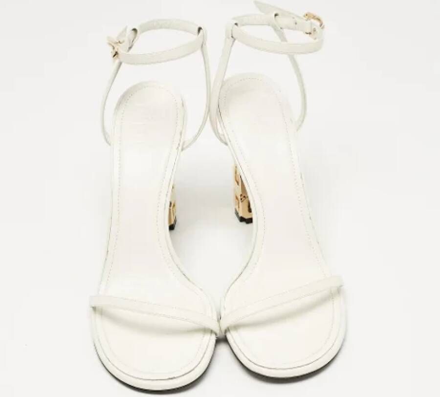 Givenchy Pre-owned Leather sandals White Dames