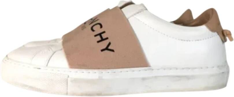 Givenchy Pre-owned Leather sneakers Beige Dames