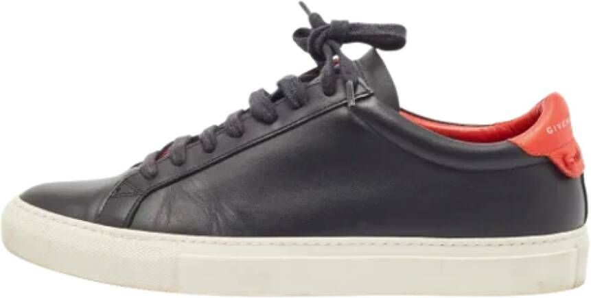 Givenchy Pre-owned Leather sneakers Black Dames