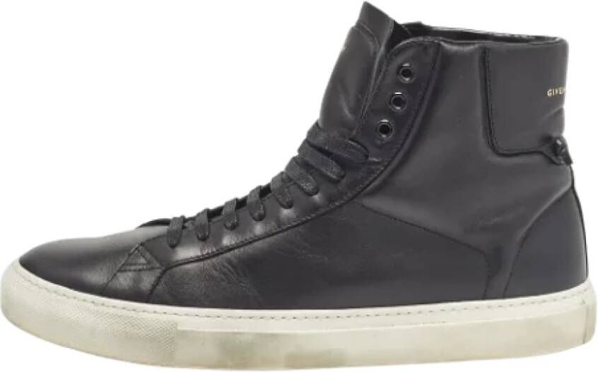 Givenchy Pre-owned Leather sneakers Black Heren