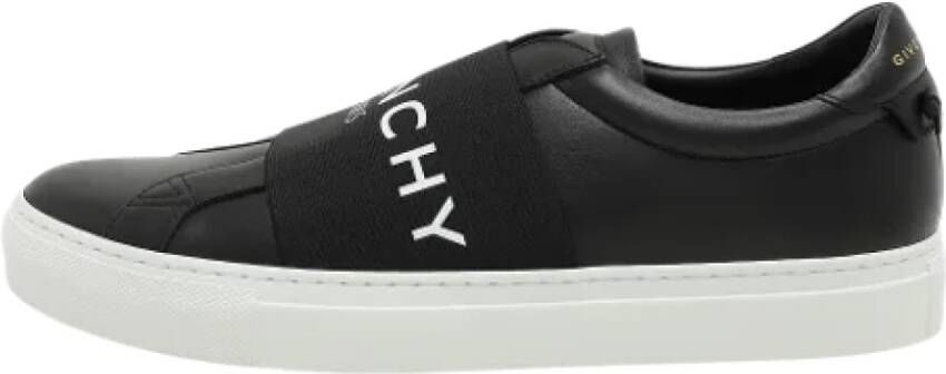 Givenchy Pre-owned Leather sneakers Black Heren