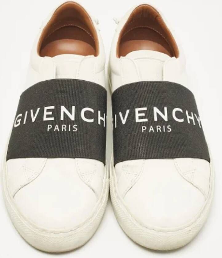 Givenchy Pre-owned Leather sneakers White Dames