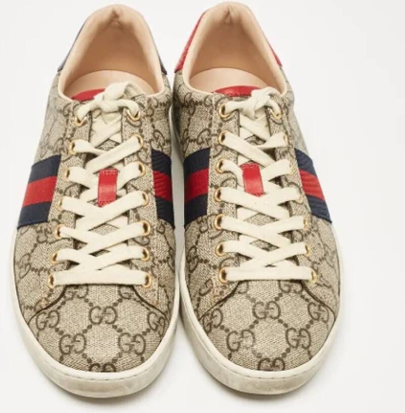 Gucci Vintage Pre-owned Coated canvas sneakers Beige Dames