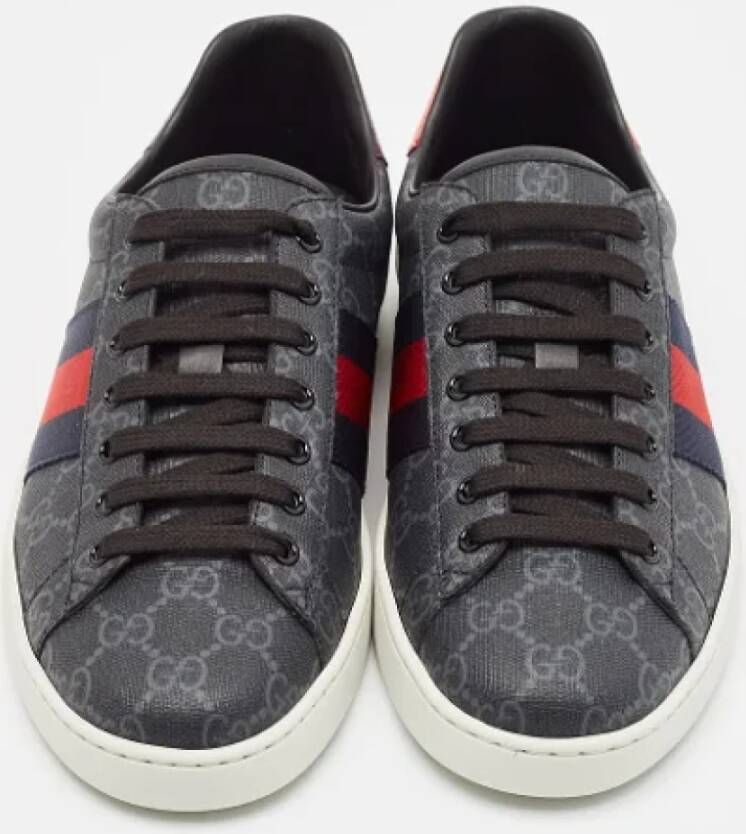 Gucci Vintage Pre-owned Coated canvas sneakers Gray Heren