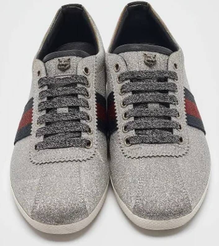 Gucci Vintage Pre-owned Fabric sneakers Gray Dames