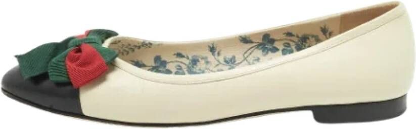 Gucci Vintage Pre-owned Leather flats White Dames