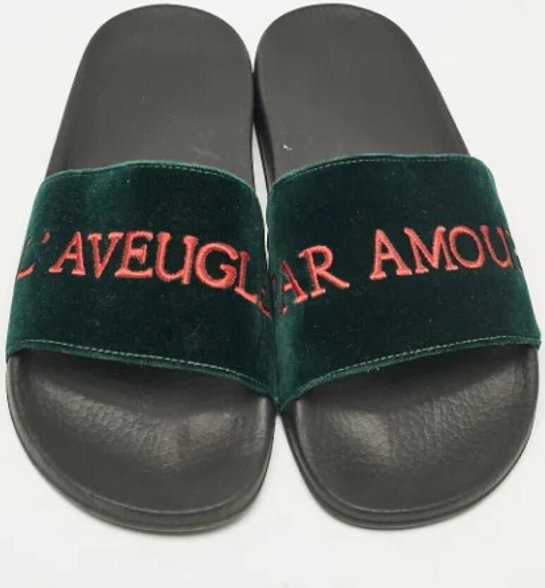 Gucci Vintage Pre-owned Velvet sandals Green Dames