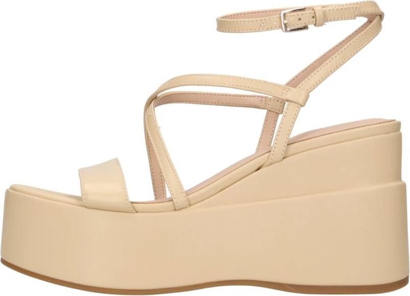 Guess Met hak beige Dames