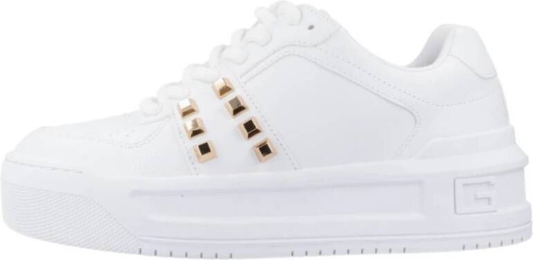 Guess Witte damesschoenen met gouden logo en studs White Dames