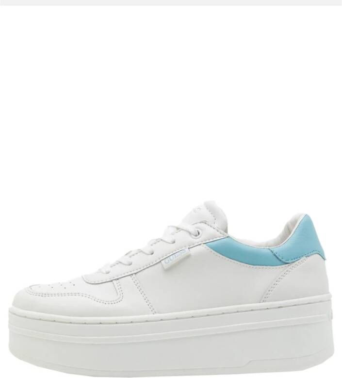 Guess Witte Leren Sneakers met Opgezet Logo White Dames