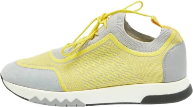 Hermès Vintage Pre-owned Fabric sneakers Yellow Heren