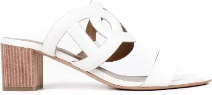 Hermès Vintage Pre-owned Leather sandals White Dames